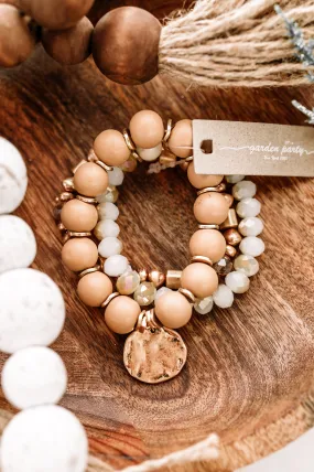 Bracelet Set In Worn Gold & Classy Neutrals