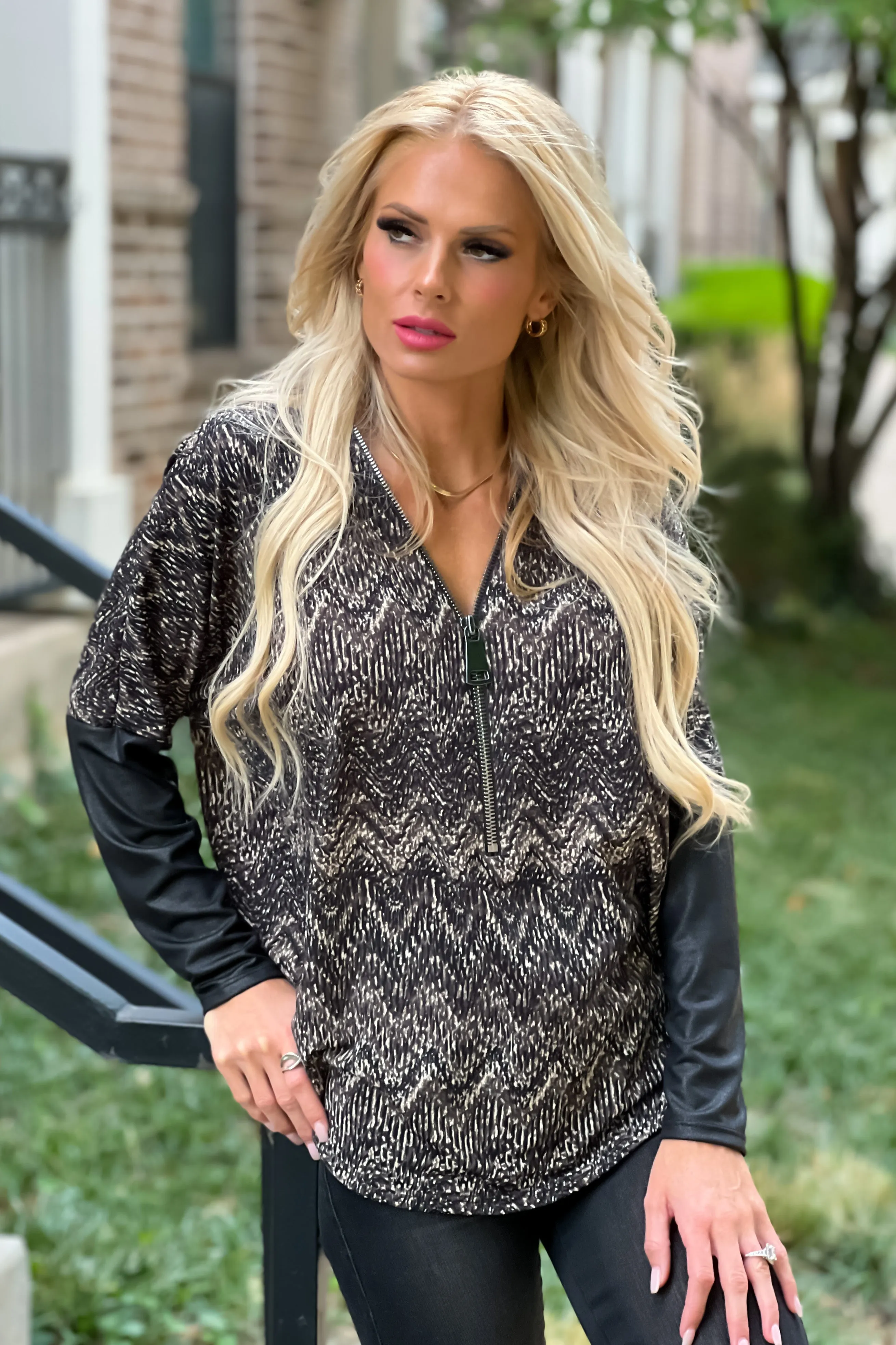 Full Of Passion Zipper Contrast Sleeve Top : Black/Multi