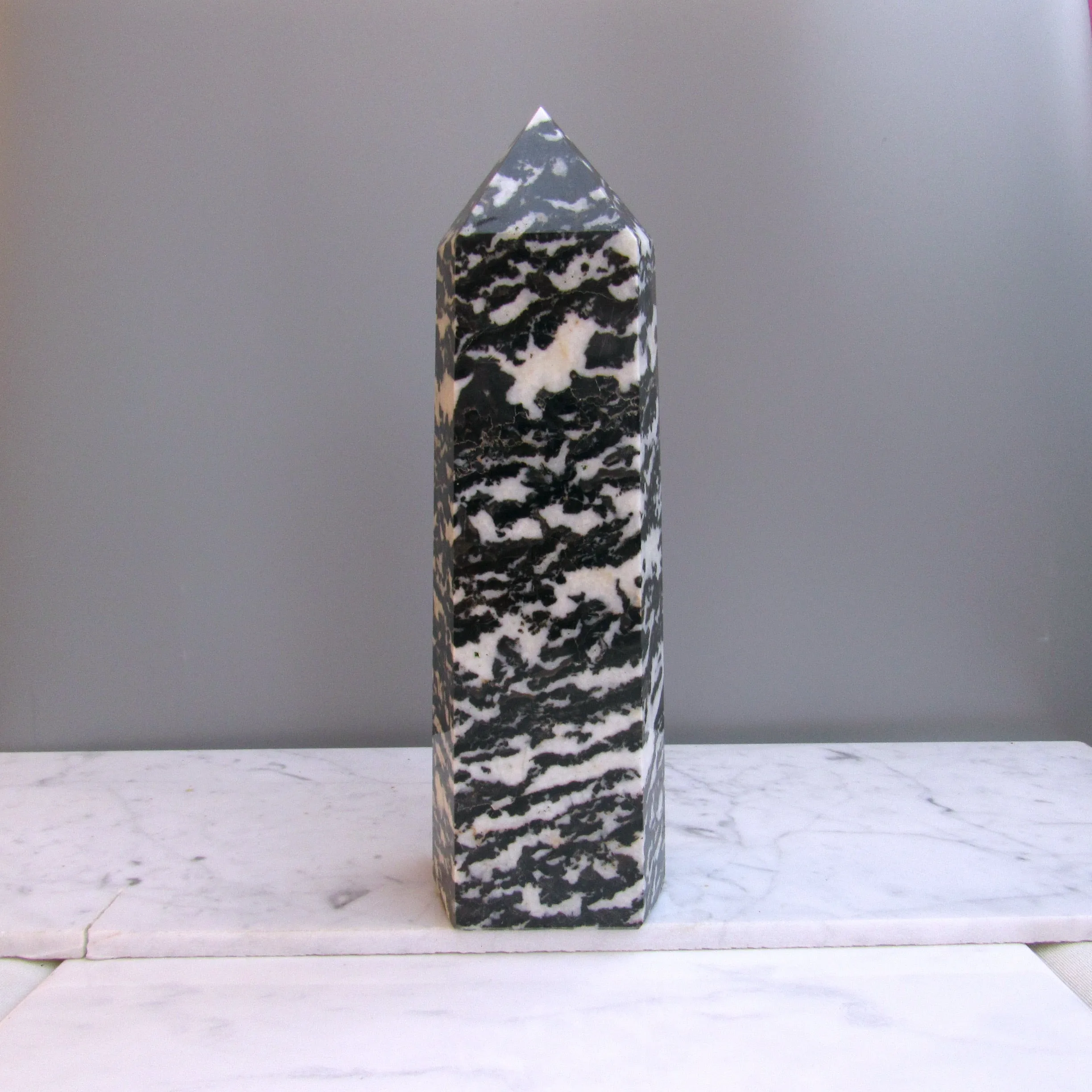 Natural Zebra Jasper gemstone Tower Tower Point Obelisk