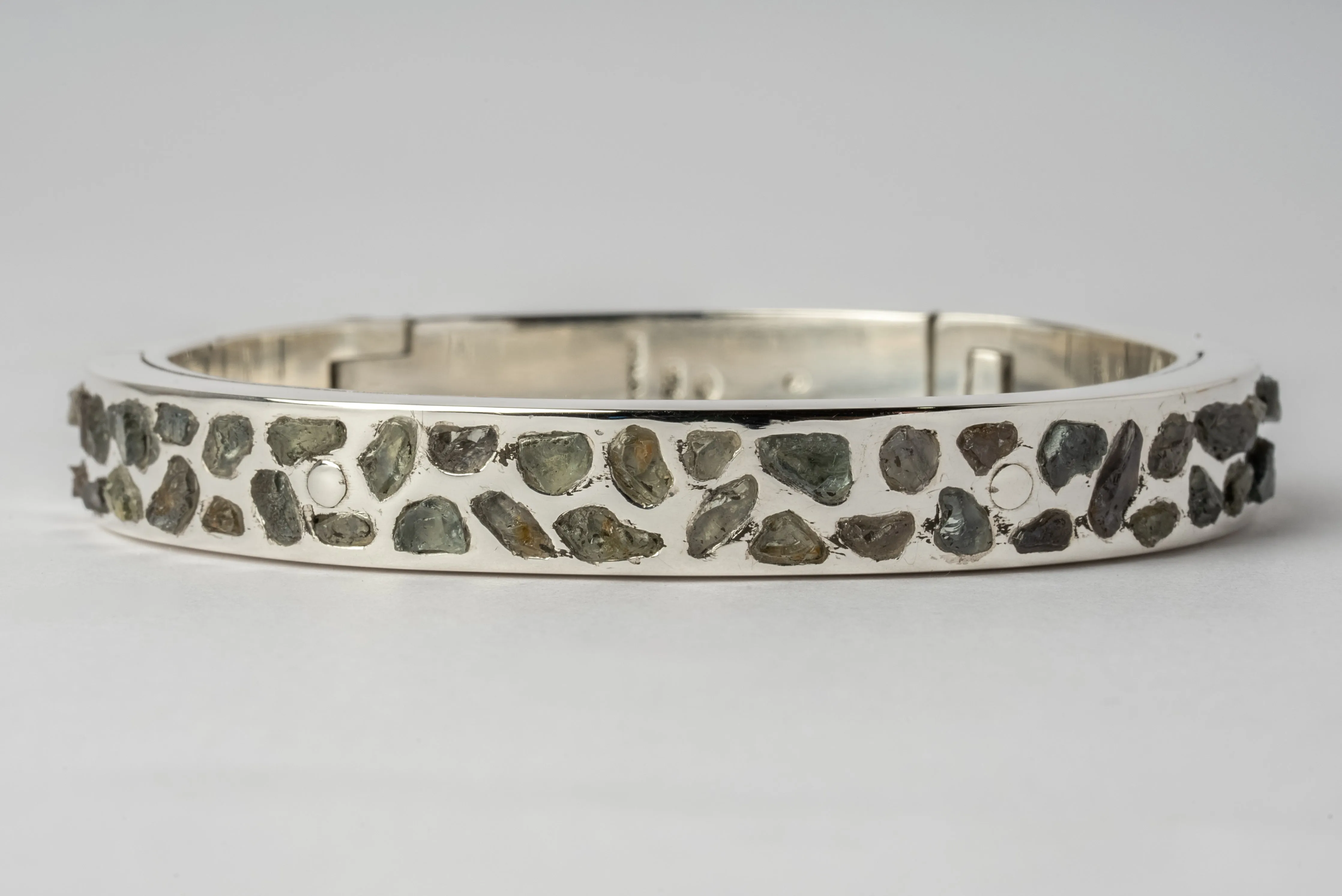 Sistema Bracelet v2 (Mega Pavé, Green Songea Sapphire, 9mm, PA SAP)